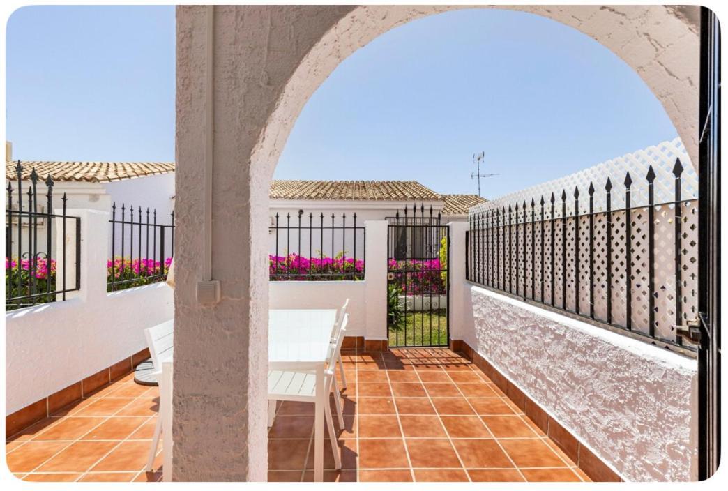 Villa La Casa En La Carihuela Playa A 4 Minutos A Pie Torremolinos Esterno foto